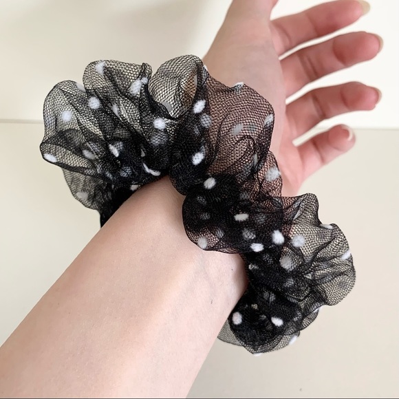 NWOT Sheer polka dot scrunchie - Picture 3 of 10